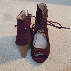 Wedged shoe